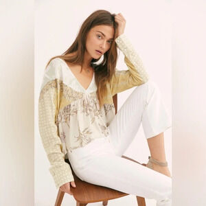 Free People Aloha State of Mind Floral Top Peasant Boho Blouse size XS